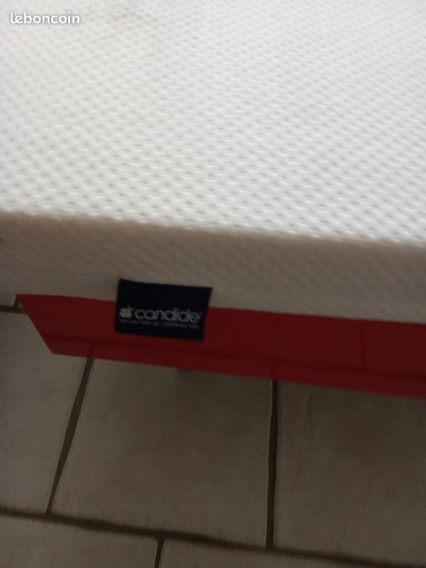 Petit matelas en mousse dimension 1 m 39 par 089 épaisseur 10 (image 3)