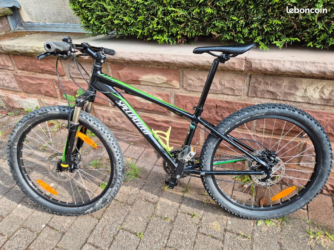 Specialized Rockhopper Hotrock Specialized Bike 24 Specialized