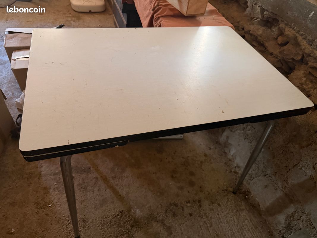 Table Formica vintage (image 1)