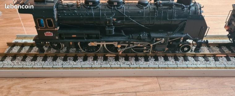 2 MOTRICES TRAIN Electrique BLZ 1B1 711 ech:0 a restaurer ou pieces EUR