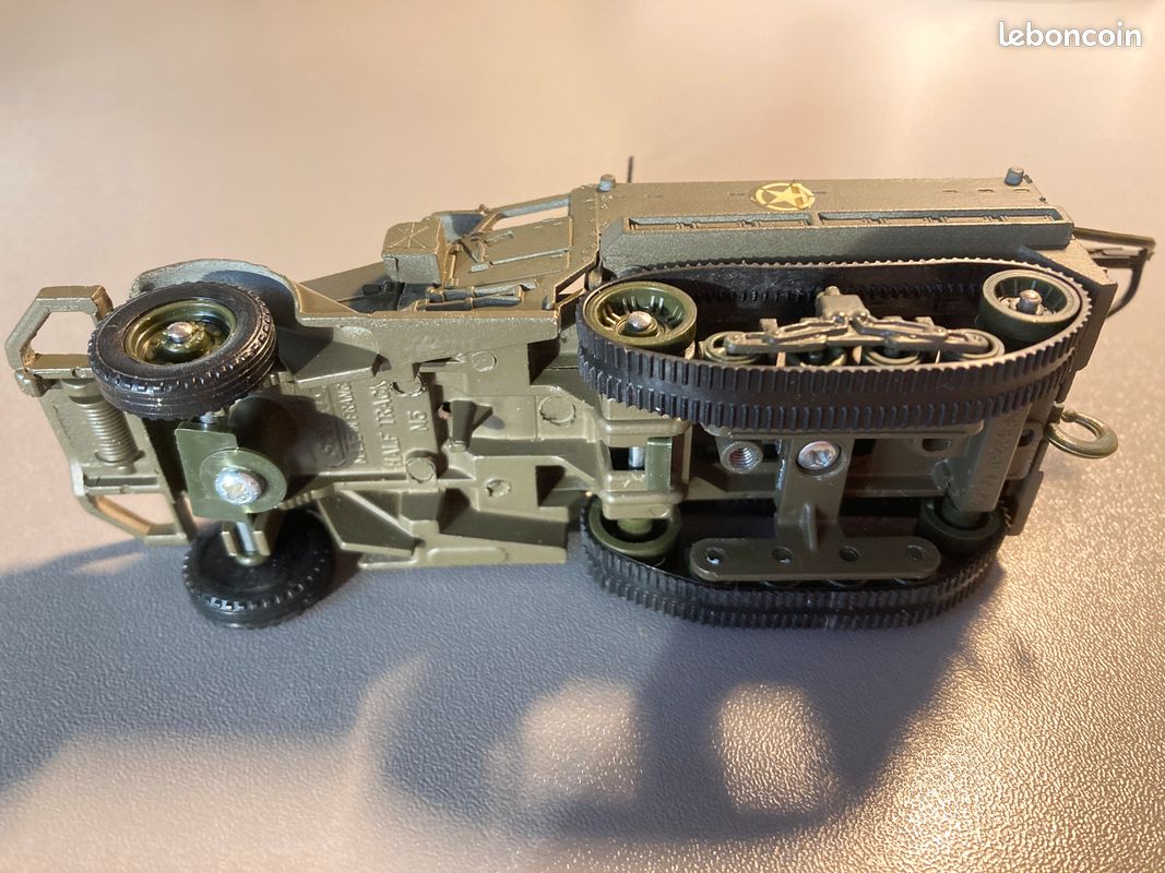 Solido 244, half track américain type M3 A1 Neuf BO