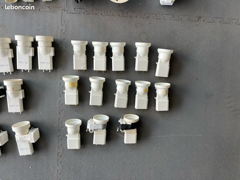 Lot de douilles de lampe (image 2)