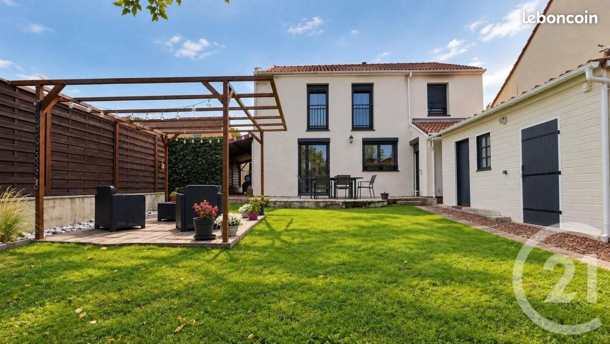 Maison 5 pièces 95 m² · à Abbeville · 95 m² · 238 500 €