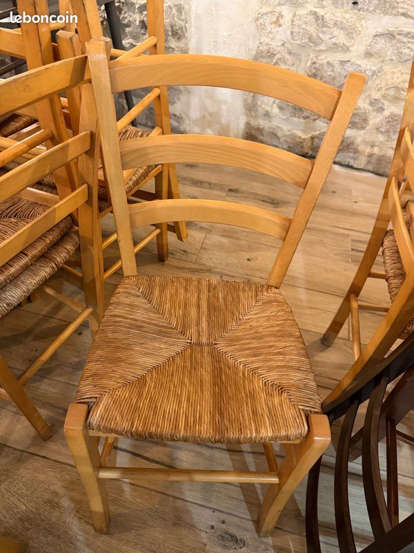Chaise en bois à l’unité ou en lot (image 1)