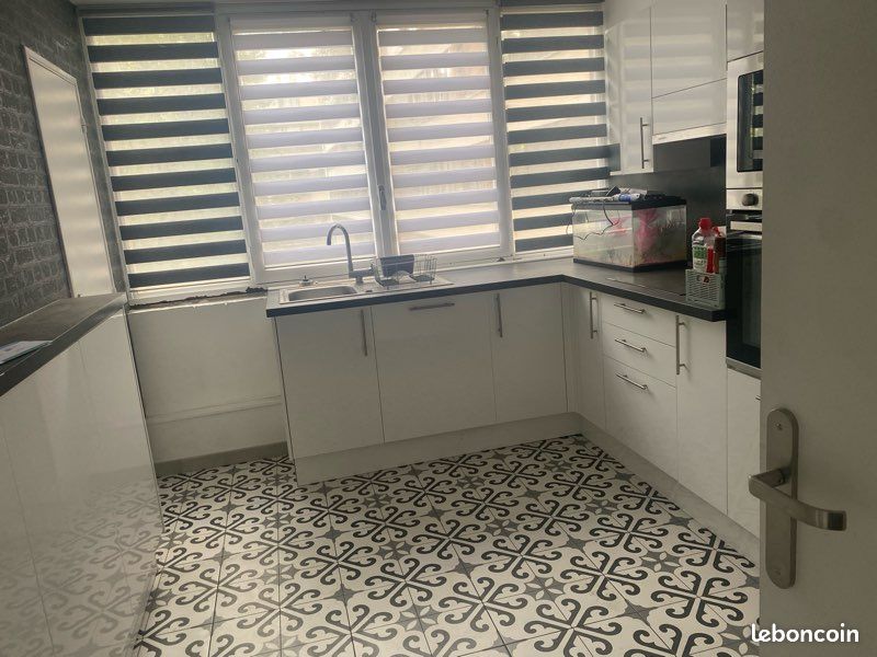 Appartement 4 pièces 66 m² · à Fontenay-le-Fleury · 66 m² · 150 000 €