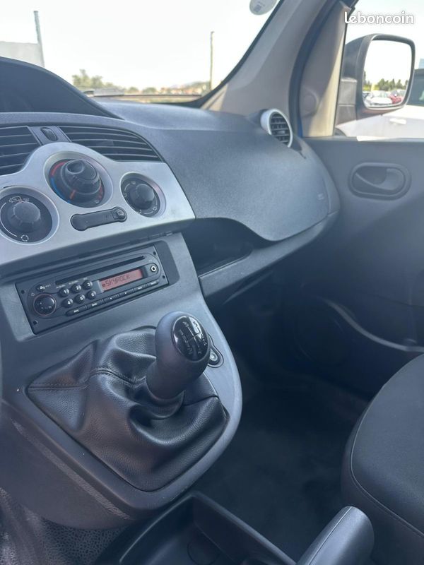 Renault Kangoo Break /Express / RENAULT KANGOO EXPRESS - L1 1.5 DCI 70 ECO2 GENERIQUE (image 4)