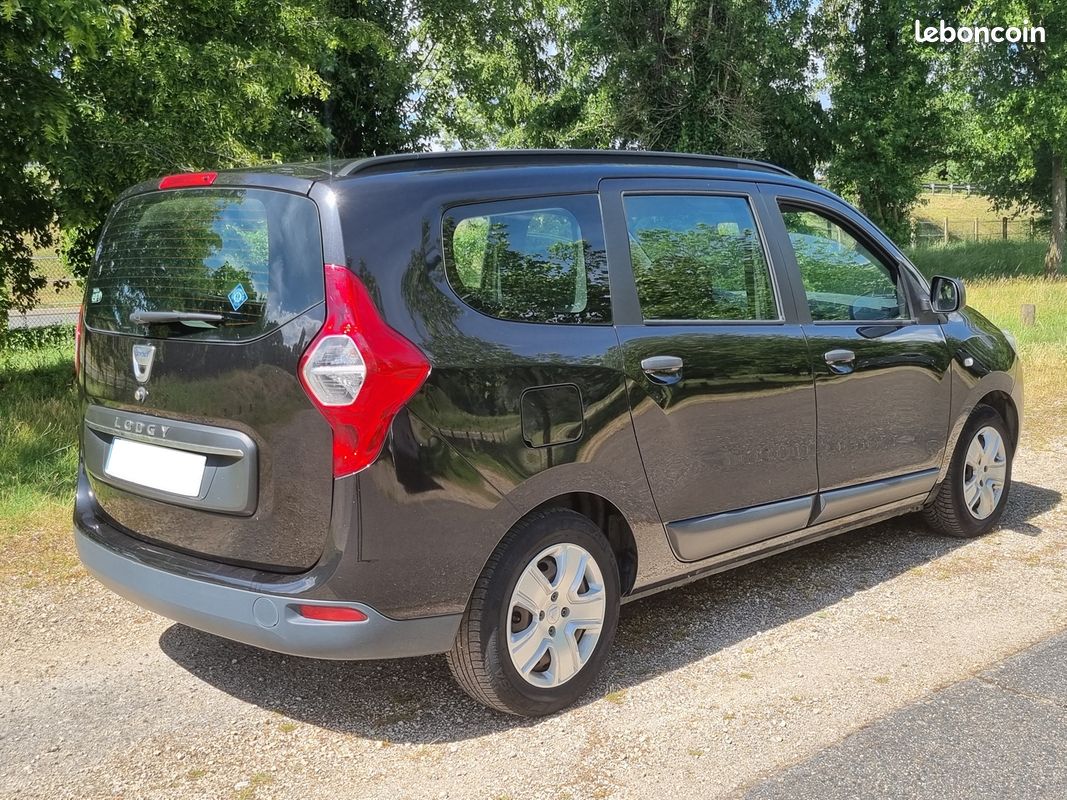 Dacia LODGY 1.2 TCE 115 SILVER LINE 7 PLACES (image 6)