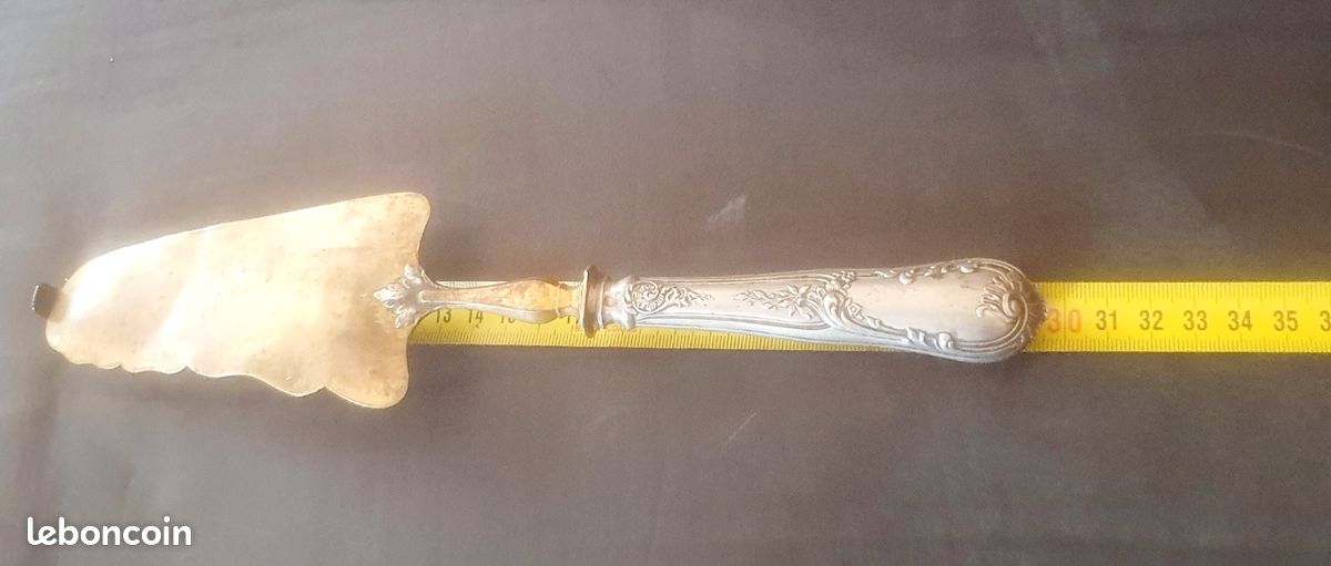 Pelle à tarte, Couverts à gâteaux à manche en argent