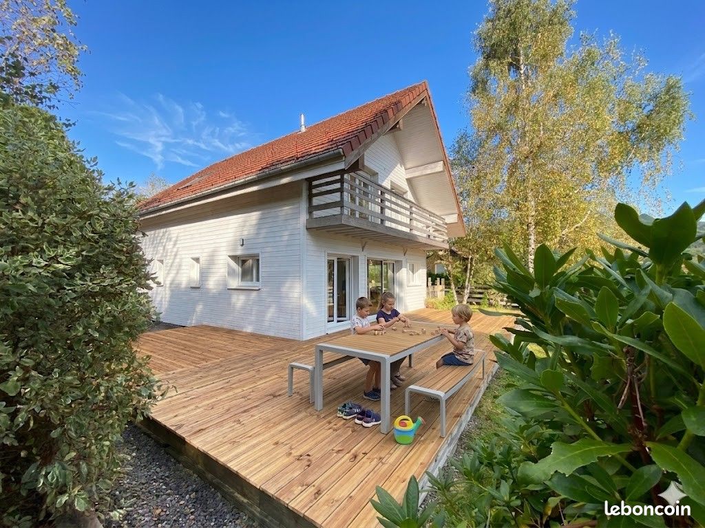 Maison 9 pièces 230 m² · à Le Ménil · 230 m² · 529 000 €