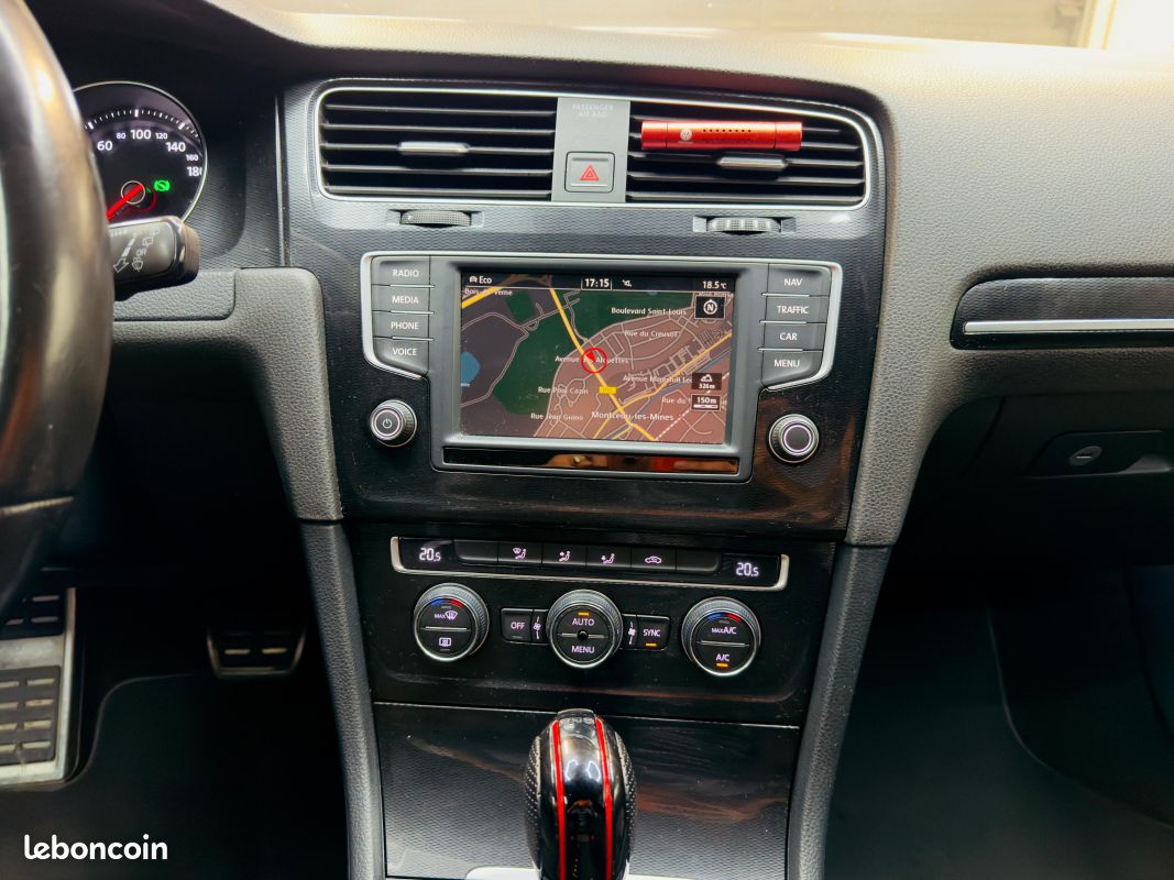 VOLKSWAGEN Golf VII 7 GTI Performance 230 DSG – Origine France – Carnet complet – 3 ième main (image 19)