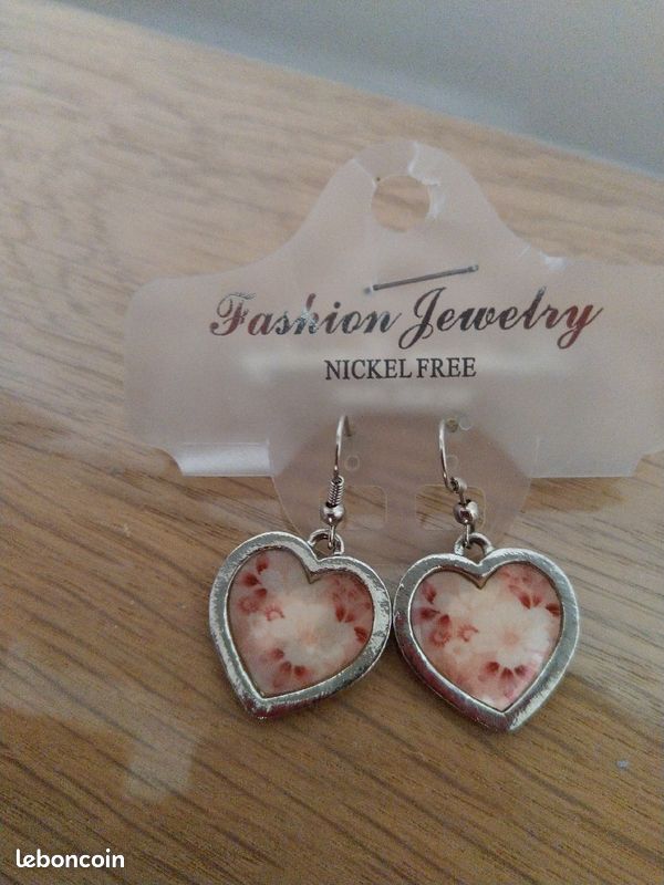 Bracelet et boucles oreilles neufs (image 3)