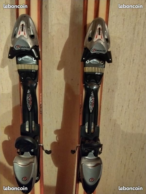 Skis, chaussures (image 1)