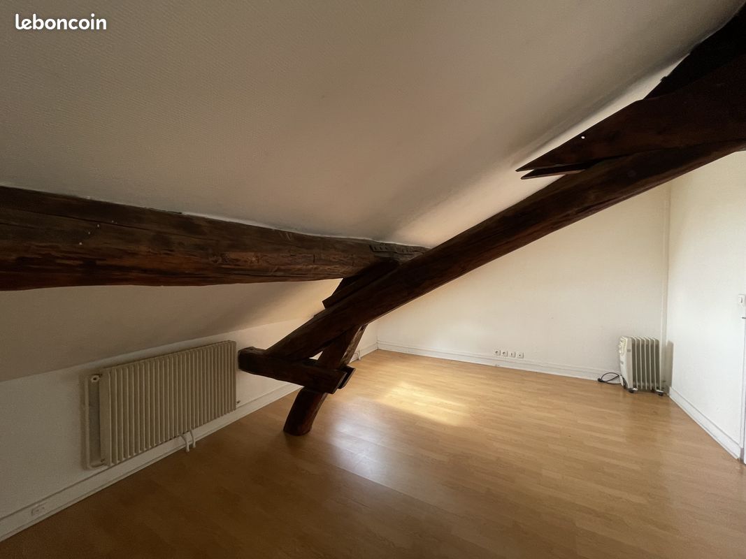 Appartement a louer - 2 pièce(s) - 37 m2 - Surfyn