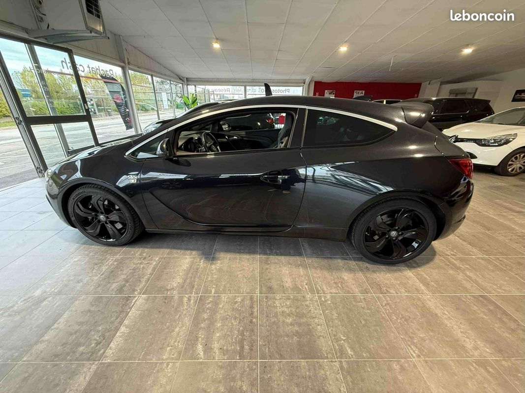 OPEL ASTRA GTC Coupé 2.0i Turbo - 280 - S&S J GTC COUPE OPC (image 8)