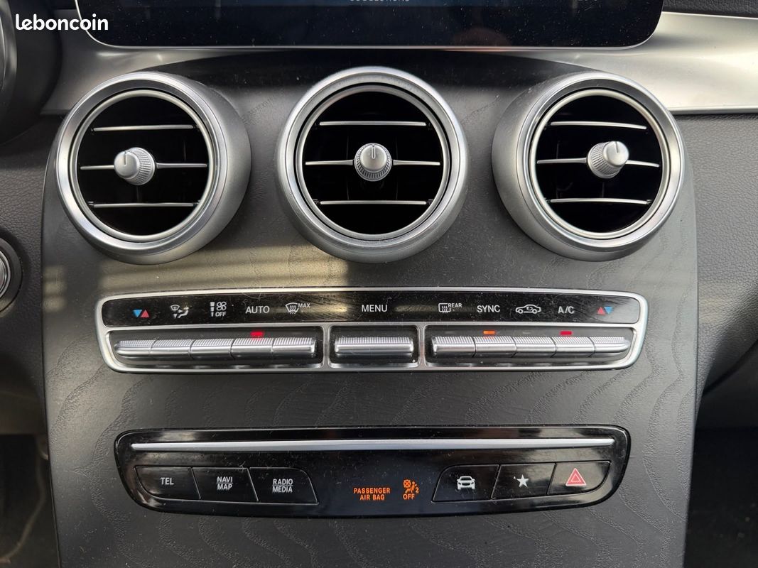 MERCEDES GLC COUPE 220 D 4MATIC AMG LINE Garantie 12 mois (image 13)