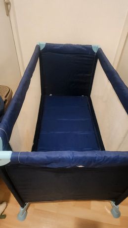 Bassinet Réhausseur pour lit parapluie Cinder de Formula Baby