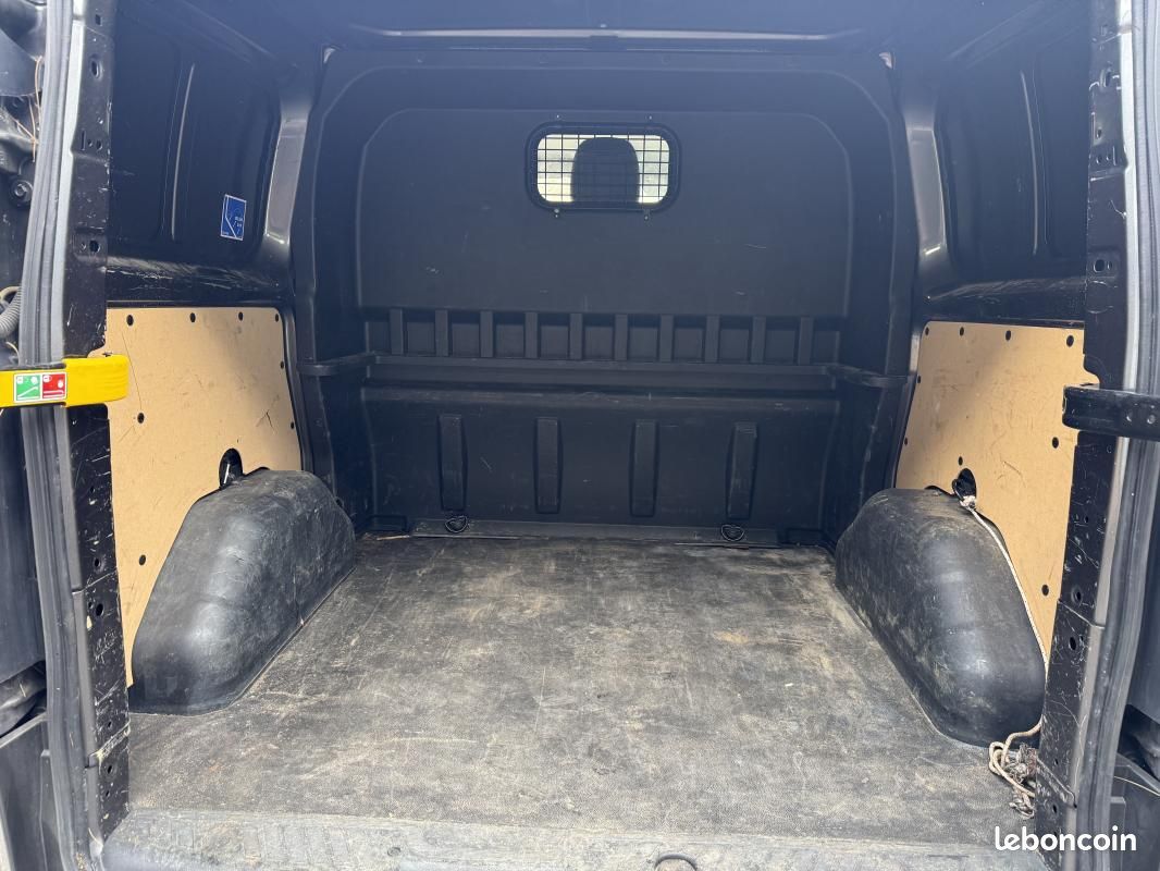 Ford Transit Custom 2.0 TDCI 130CH L1 H1 / CABINE APPROFONDI TVA NON RÉCUPÉRABLE (image 14)