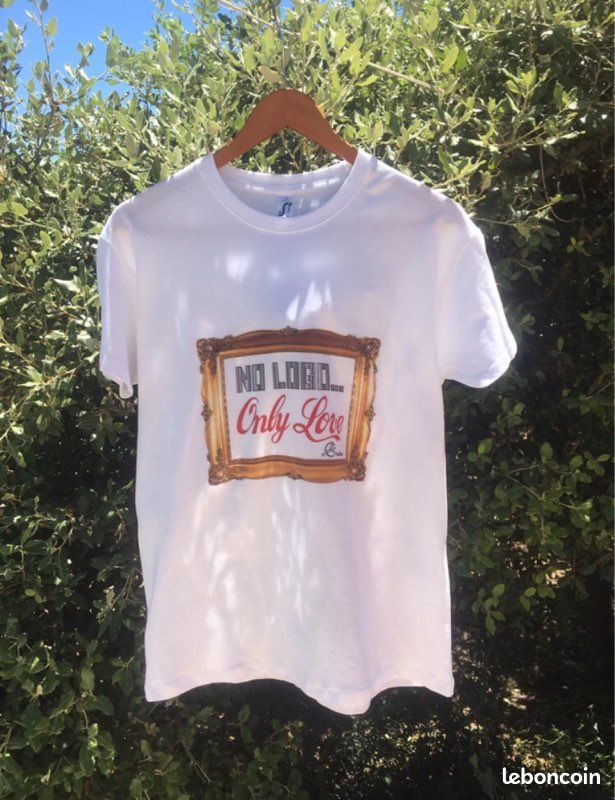 T.Shirt d’artiste avec slogan unisexe (image 1)