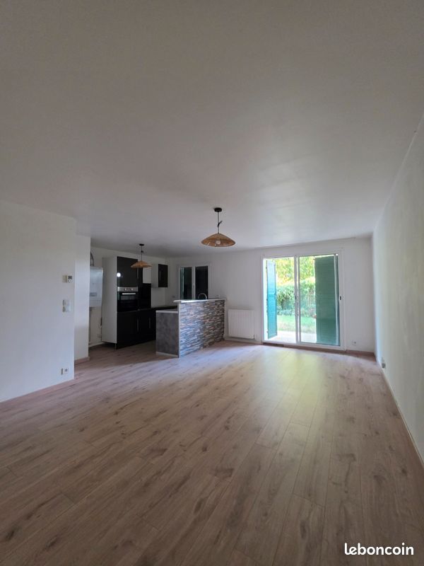 Appartement 2 pièces 54 m² · à Savigny-le-Temple · 54 m² · 900 €/mois