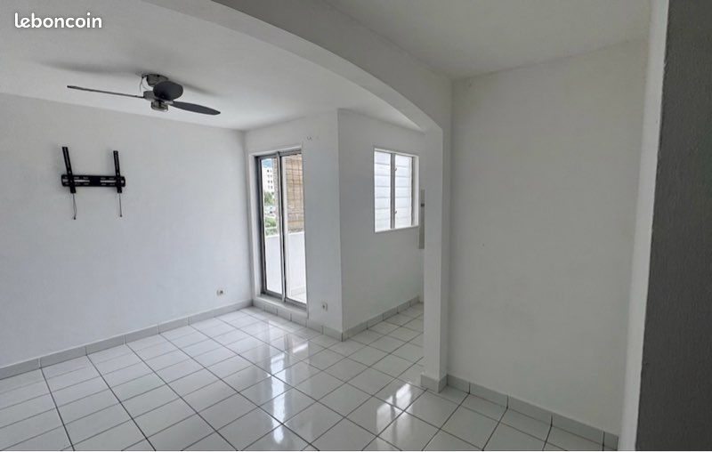 Appartement 1 pièce 20 m² · à Saint-Denis · 20 m² · 620 €