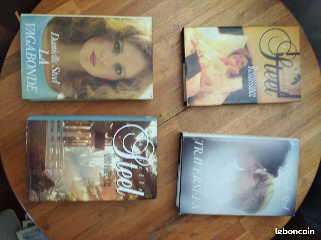 4 livres de Danielle Steel, TBE (image 1)