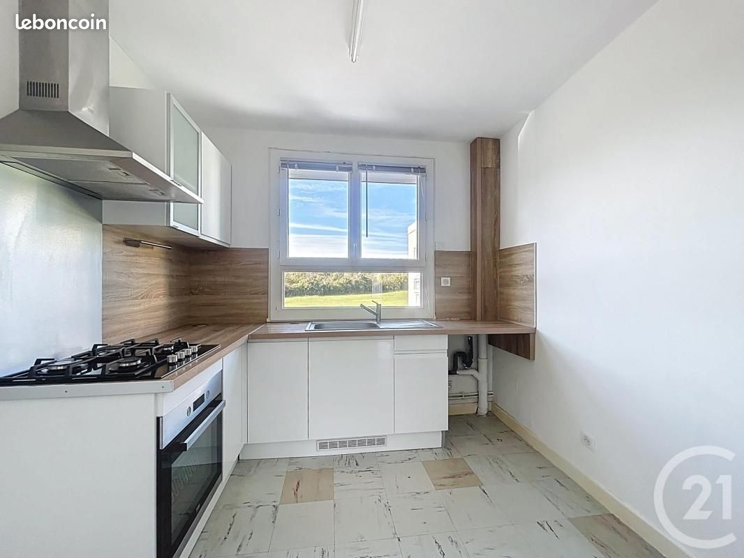 Appartement 3 pièces 78 m² · à Saint-Pourçain-sur-Sioule · 78 m² · 670 €