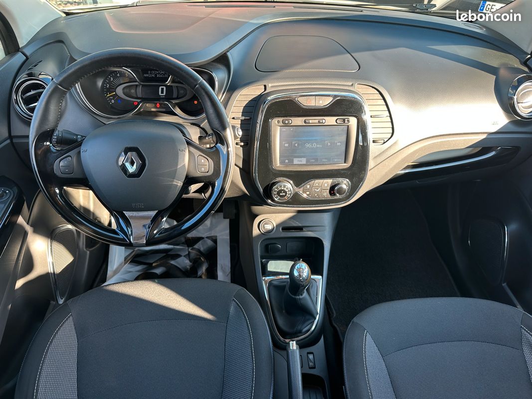 Renault Captur 1.5 L DCi 90 CH "Energy Intens" (image 3)