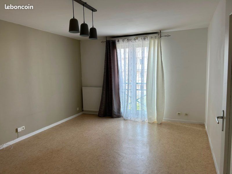 Appartement 3 pièces 75 m² · à Chartres · 75 m² · 820 €
