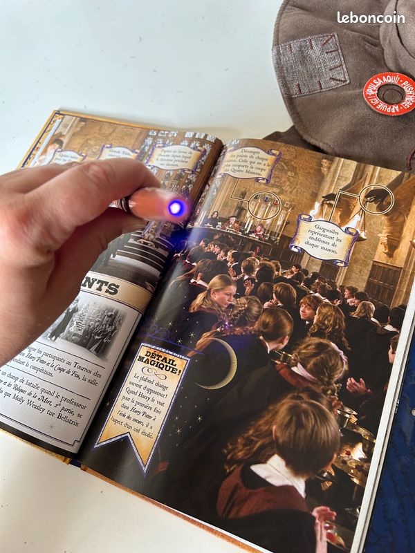 Harry Potter Choixpeau magique interactif + livre « la carte du marodeur » avec baguette magique lumière ultra violette (image 8)