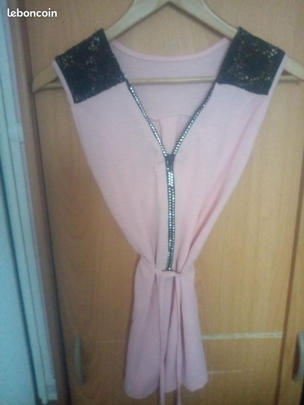 Top sans manches rose taille S (image 3)