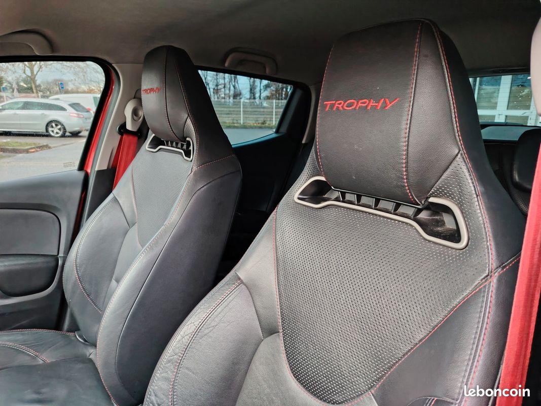RENAULT CLIO 1.6 TCE 220CH RS TROPHY BVa (image 23)