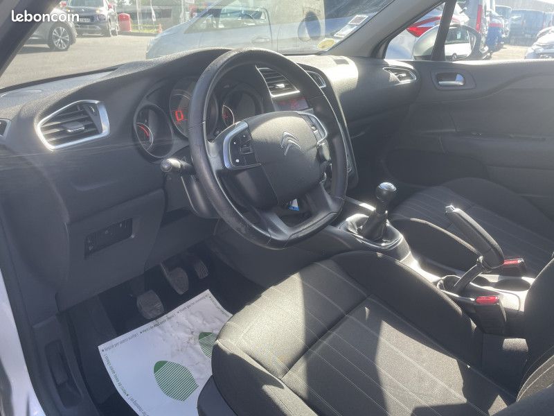 Citroen C4 1.6 HDI 90 FAP VITAMINE II (image 11)