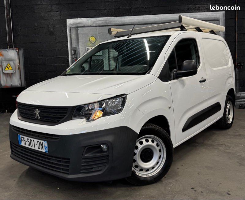 Peugeot Partner 1.6 BlueHDI 100ch Asphalt 06/2019 (image 1)