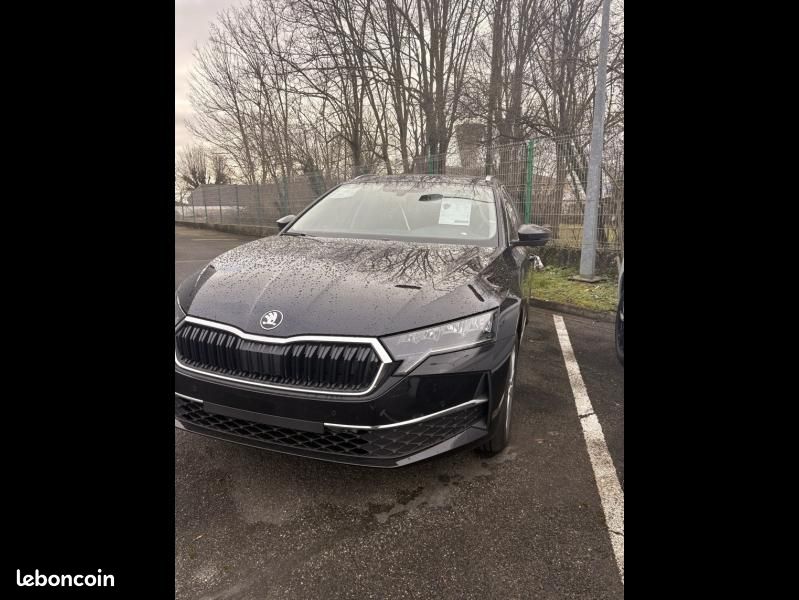 Skoda Octavia Combi 1.5 TSI ACT Hybrid 150ch Clever DSG7 (image 1)