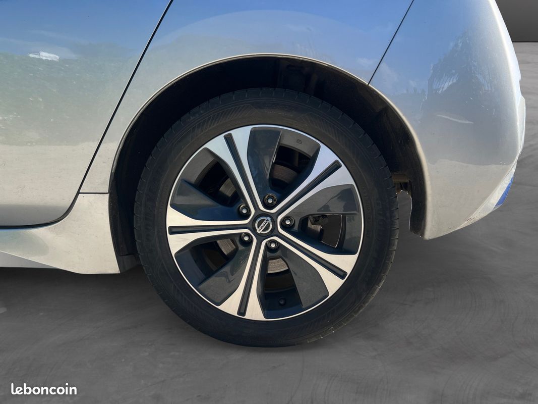 NISSAN LEAF 2021.5 Electrique 40kWh 150CH N-Connecta Caméra 360° Garantie 12 mois (image 18)