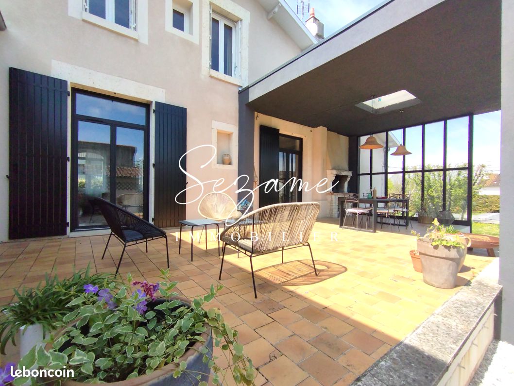Maison 5 pièces 160 m² · à Angoulême · 160 m² · 368 900 €