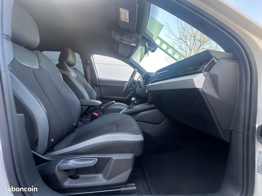 Audi A1 Sportback 35 TFSI 1.5 150CH S-line + CARPLAY + ECLAIRAGE D'AMBIANCE + 2EME MAIN + GARANTIE 12 MOIS (image 12)