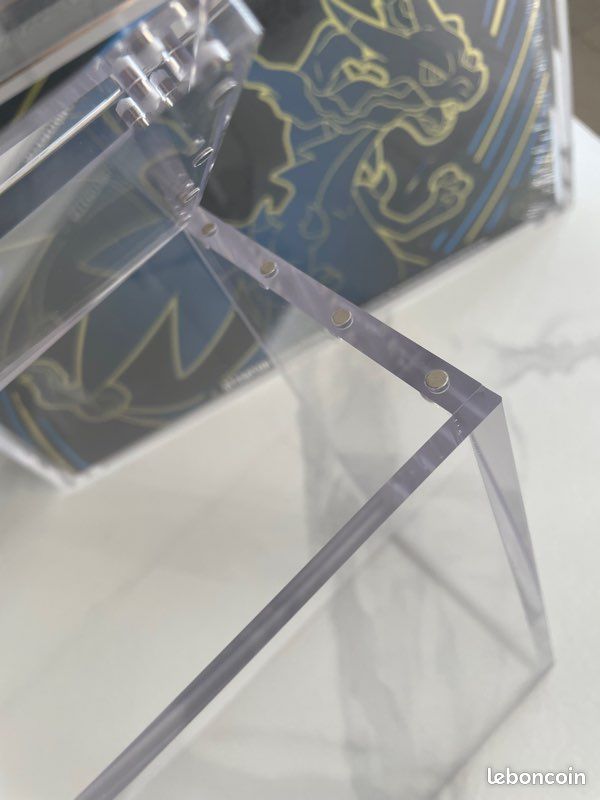 Acrylique aimantée pour upc 151 / ultra premium mega-dracaufeu (image 6)