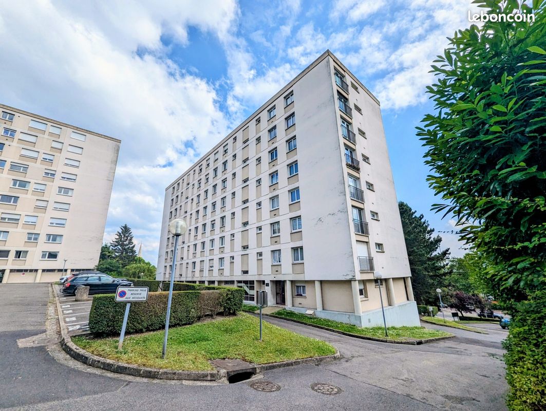 Parking 10 m² · à Rouen · 10 m² · 70 €