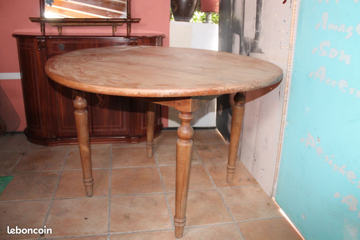 TABLE Ronde Ancienne Louis Philippe Merisier Massif Ciré Naturel (image 1)