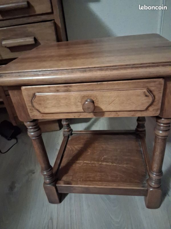 Table de nuit une personne en bois rustique (image 1)