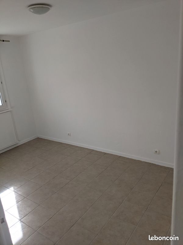 Appartement 2 pièces 54 m² · à La Chapelle-Saint-Luc · 54 m² · 65 000 €