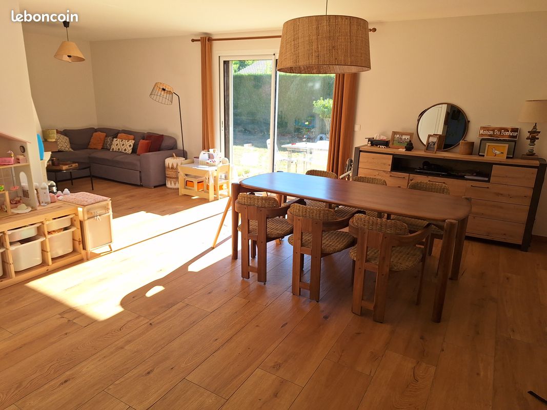 Maison 5 pièces 115 m² · à Lyaud · 115 m² · 530 000 €