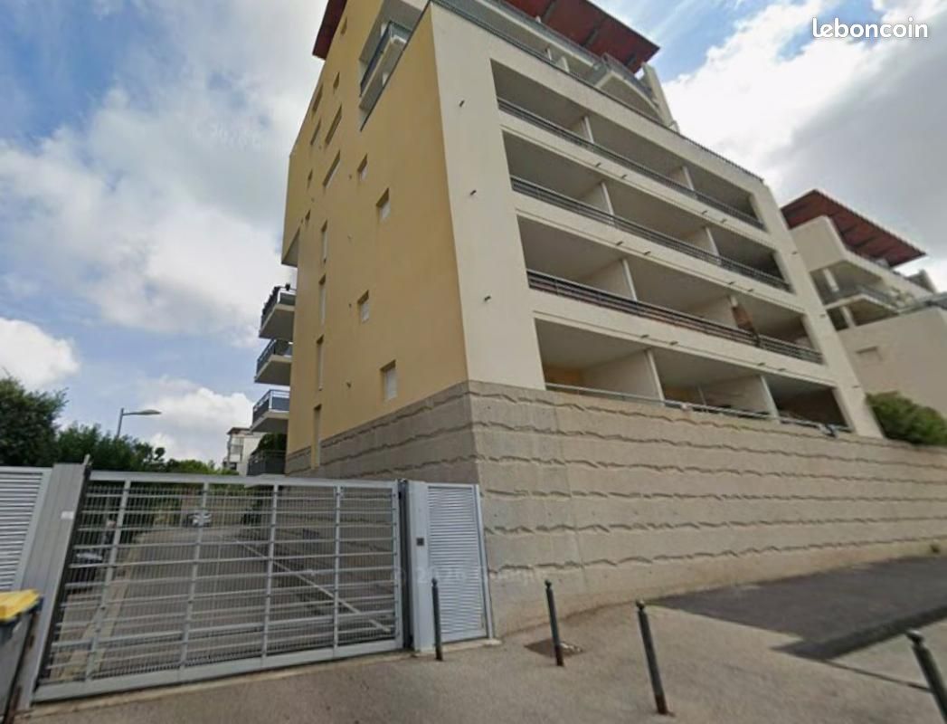 Garage Montpellier · 100 €