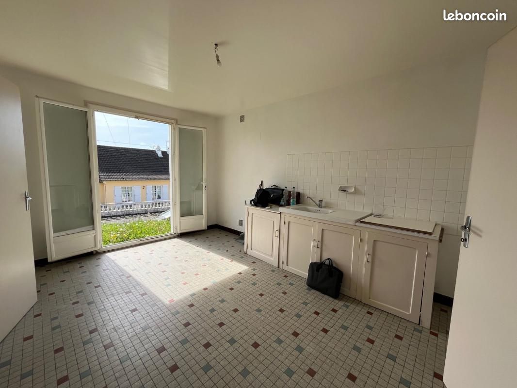 Maison 3 pièces 63 m² · à Saint-Yrieix-la-Perche · 63 m² · 560 €/mois