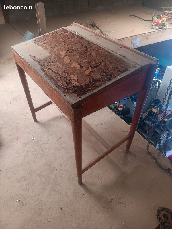Bureau (image 1)