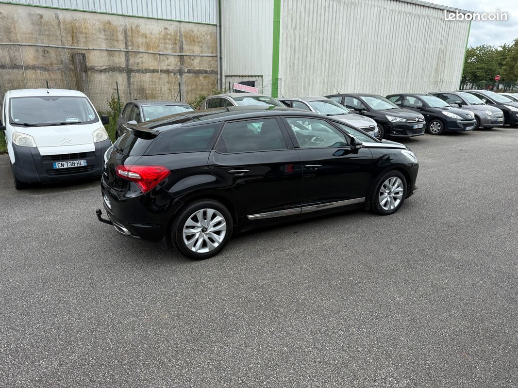 Citroen ds5 2.0 hdi 160 ch sport chic bva 197500 km garantie 6 mois (image 4)