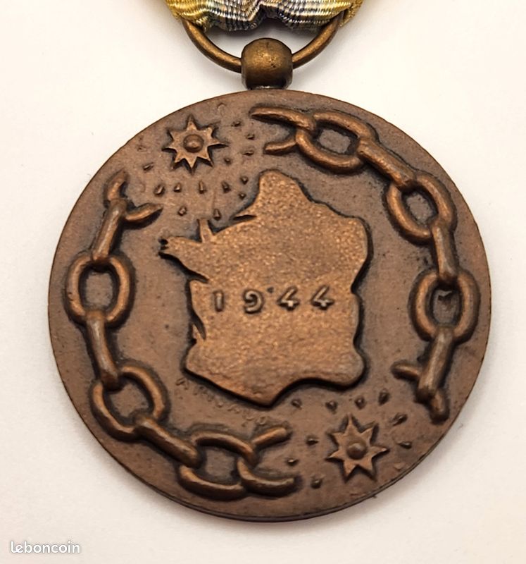 Ruban Médaille : Basket- Achat/Vente pas cher