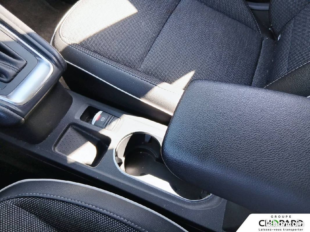 RENAULT Captur Blue dCi 115 EDC Intens (image 19)