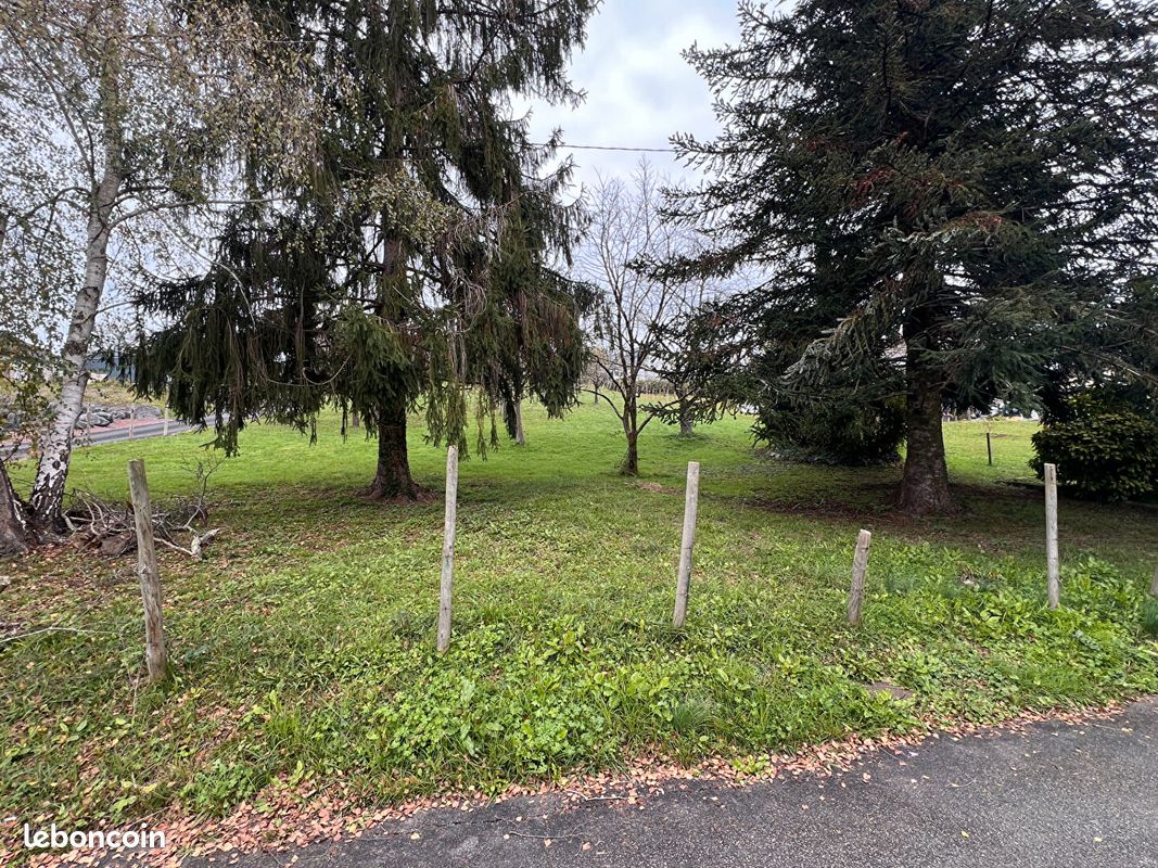 Terrain 679 m² · à Gan · 679 m² · 60 000 €